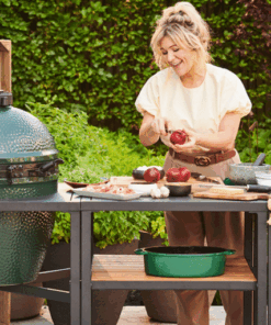 Alternative view of Big Green Egg Large