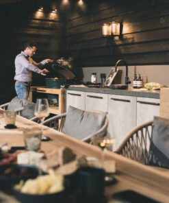 Alternative view of Big Green Egg Medium Start Collection